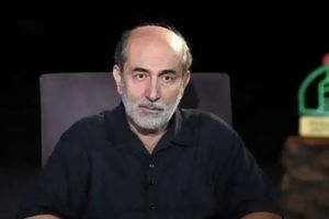 غیبت پررنگ بازیگران در مراسم ختم مهرداد فلاحتگر | صندلی های خالی را ببینید ! + ویدئو