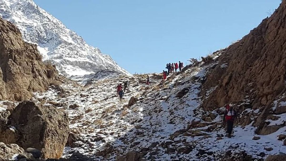 آخرین خبرها از نجات کوهنوردان گمشده در دیزین | یک نفر جان باخت